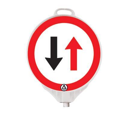 Karşıdan Gelene Yol Ver